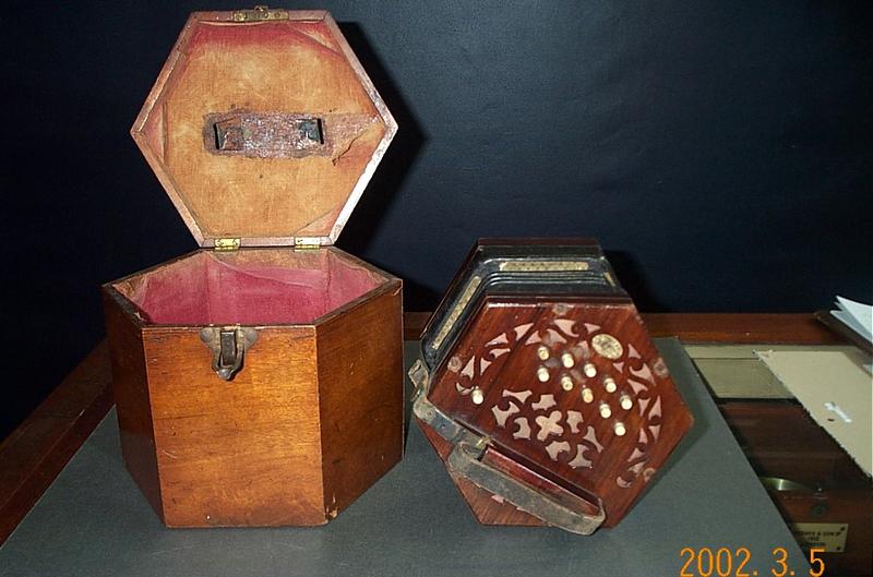 Concertina National Trust